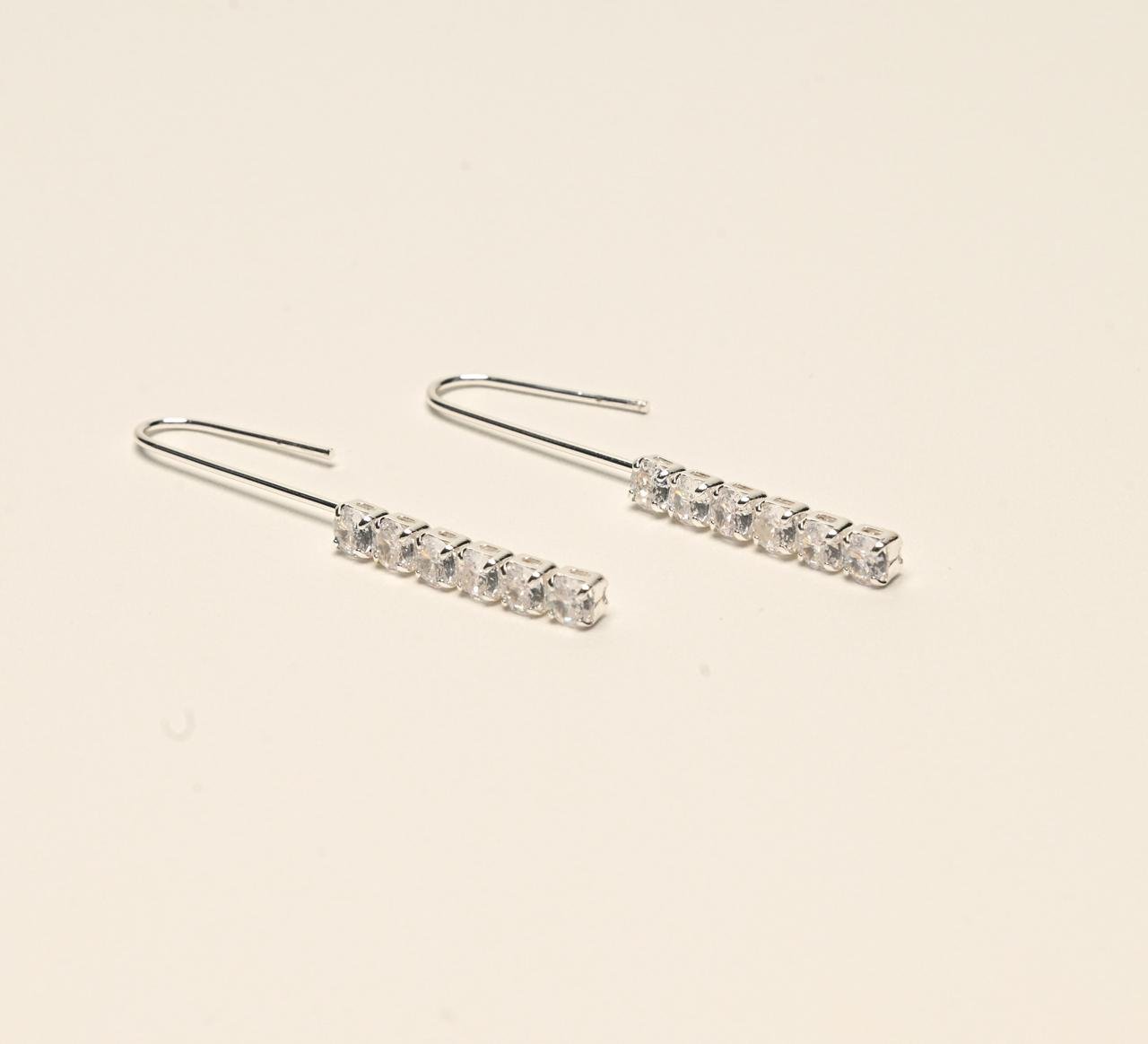 Brinco Zircônia Comprido 6 Pedras - Ouro 18k