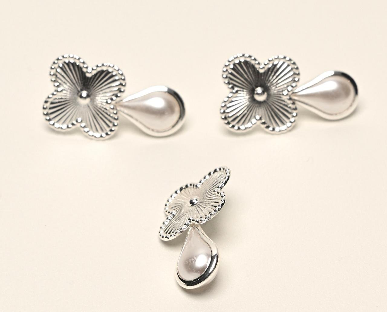 Brinco Pérola Flor - Prata 925