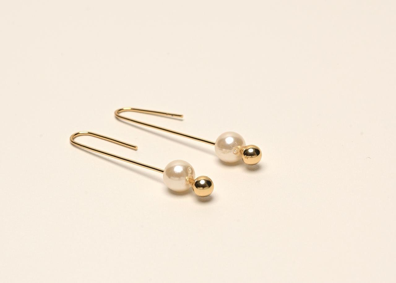 Brinco Comprido 1 Bola Pérola - Ouro 18k