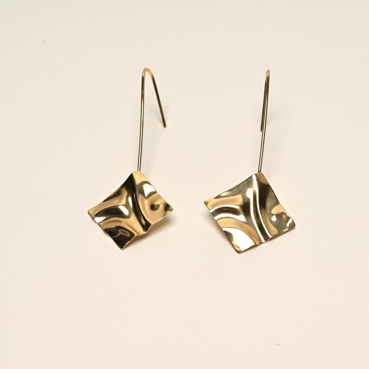Brinco Quadrado Comprido - Ouro 18k