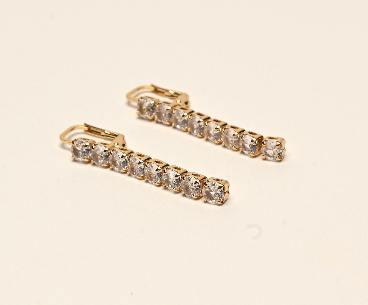 Brinco Zircônia Comprido 8 Pedras - Ouro 18k